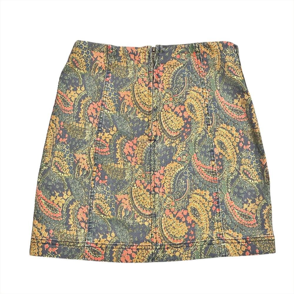 FREE PEOPLE Modern Femme Boho Paisley Stretch Denim Pencil Mini Skirt Size 8 - Picture 5 of 7
